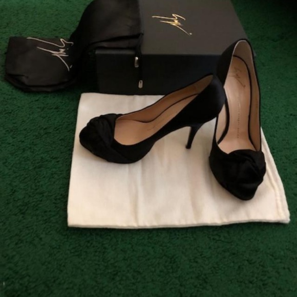 GIUSEPPE ZANOTTI SATIN PUMPS SIZE  39 - Picture 1 of 5